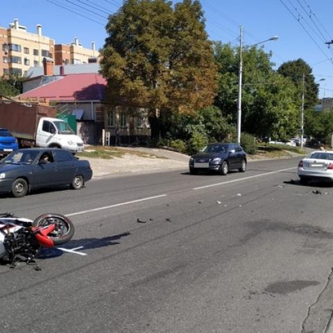 Смертельная авария с участием мотоцикла и иномарки произошла в Ставрополе